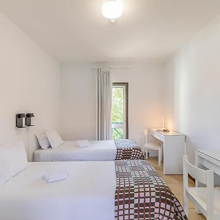 Hostel Hi - De Juventude Γκουάρντα
