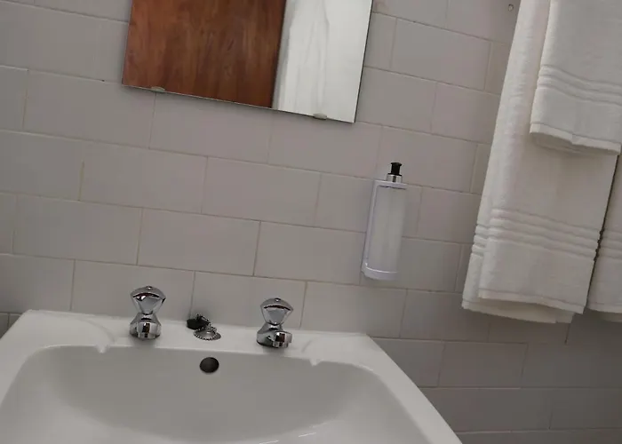 Hostel Hi - De Juventude Guarda