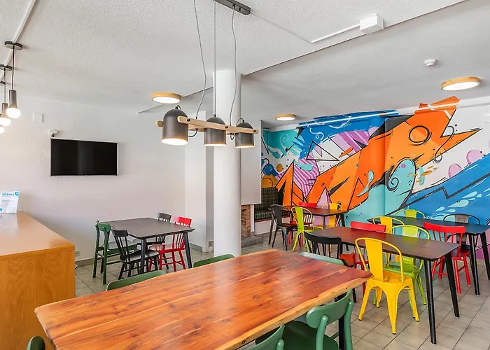 Hi - De Juventude Hostel