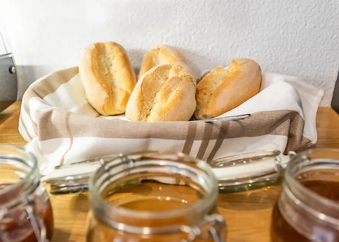 Hostel Hi - De Juventude Guarda